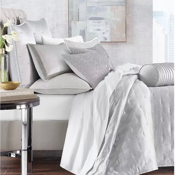 Hotel Collection Glint FULL / QUEEN Q. Coverlet Silver - Picture 3 of 3